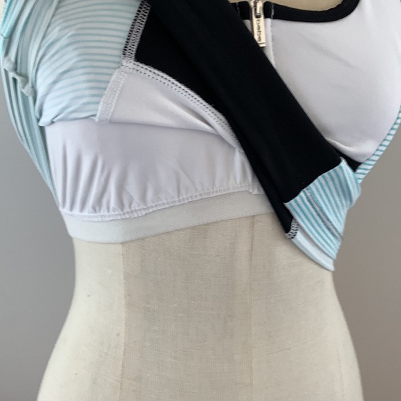 BEBE Capri blue colour blocked athletic tank, bralette, zip front & lace up back - Picture 8 of 14